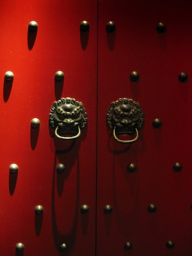 chi-lin door