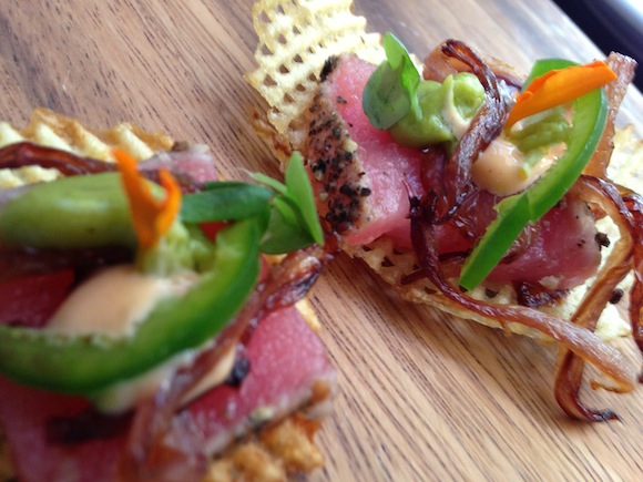 Tuna Crudo at Pearl's. (Photo by Peter Glawatz)