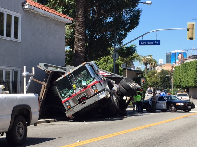 Athens Services truck on the southeast corner of Fountain Avenue at Sweetzer. (Photo courtesy of Matthew Morgan)