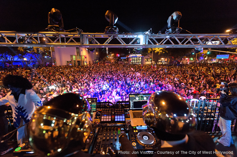 Halloween Carnaval 2016 on Santa Monica Boulevard. (Photo by Jon Viscott, courtesy City of West Hollywood).